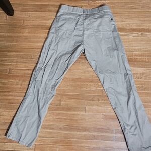 Denali Men's Classic Tan Chinos